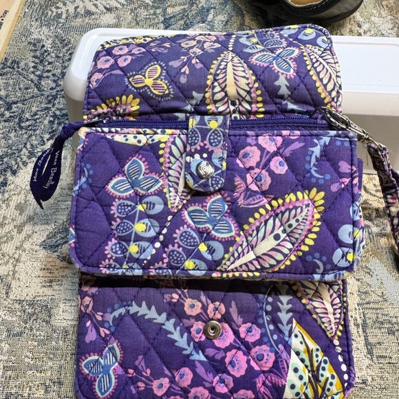 Vera Bradley Set of 5 Wallet/Wristlet/Makeup bag Multicolor sizes & patterns - Picture 3 of 16